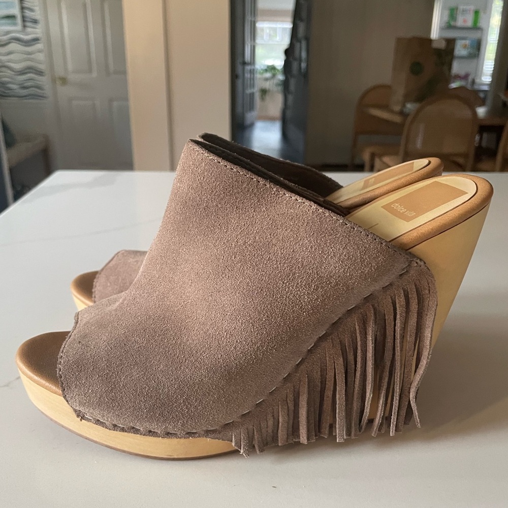 NEW Dolce Vita Cai Fringe Wedges - Size 8